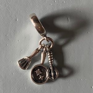 Pandora Cooking Charm